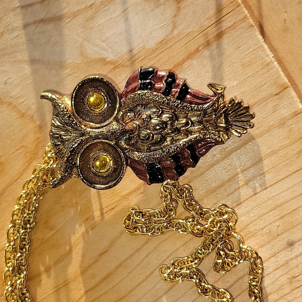 Vintage Gold Tone Metal Owl With Gold Glass Eyes. Burgundy And Black Stripe.